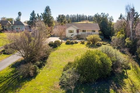 20 Everett Rd, Petaluma, CA 94952 photo 3