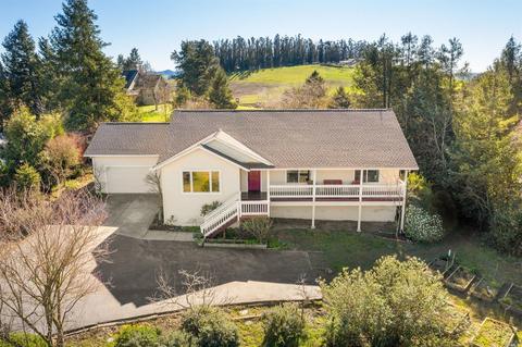 20 Everett Rd, Petaluma, CA 94952 photo 1