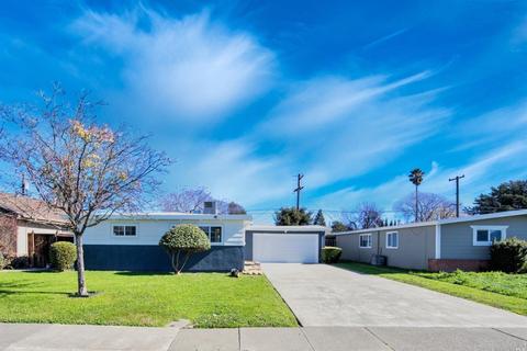 906 4th St, Fairfield, CA 94533 photo 1