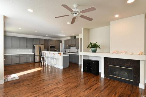 1167 Rochioli Dr, Windsor, CA 95492 photo 4