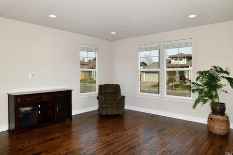 1167 Rochioli Dr, Windsor, CA 95492 photo 8