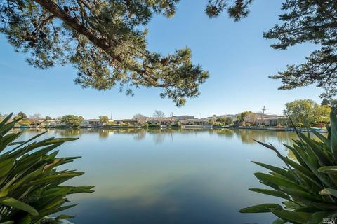35 Lakeside Dr, Corte Madera, CA 94925 photo 2