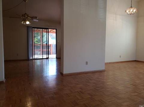 8576 Lark Dr, Cotati, CA 94931 photo 4