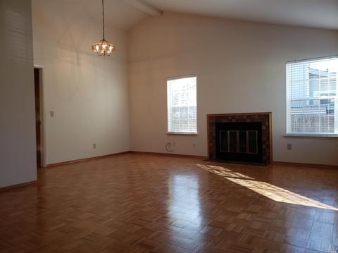 8576 Lark Dr, Cotati, CA 94931 photo 3