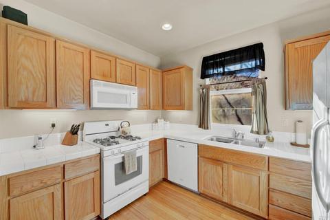 1652 Vicksburg Dr, Fairfield, CA 94533 photo 22