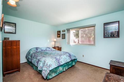950 Pembroke Way, Dixon, CA 95620 photo 15