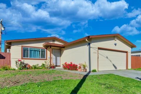 1501 Eisenhower St, Fairfield, CA 94533 photo 2