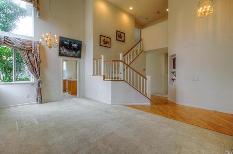 531 Madrone Way, Windsor, CA 95492 photo 2
