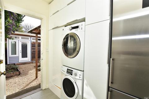 609 E St, Petaluma, CA 94952 photo 10