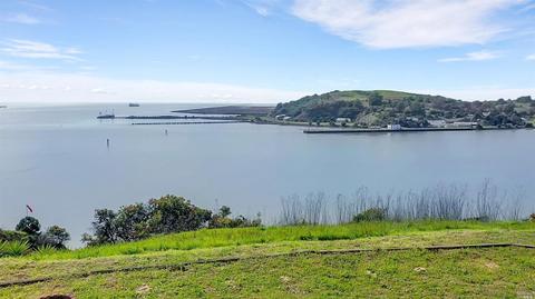 230 Seawind Dr, Vallejo, CA 94590 photo 2