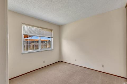 147 Carnation Cir, Vallejo, CA 94589 photo 17