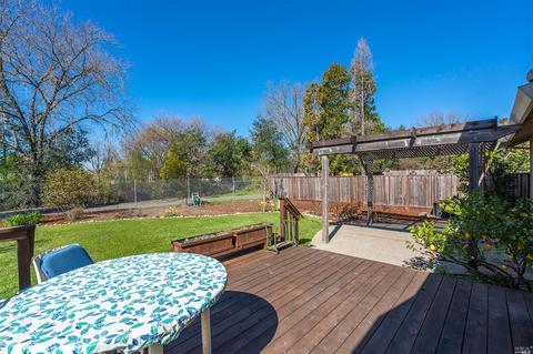 105 Elsbree Cir, Windsor, CA 95492 photo 20
