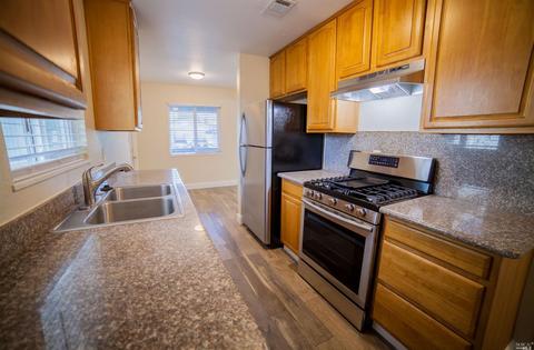 331 Sawyer St, Vallejo, CA 94589 photo 8