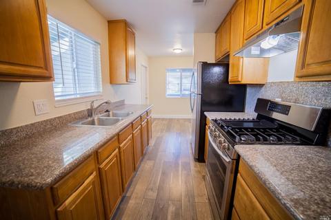 331 Sawyer St, Vallejo, CA 94589 photo 9