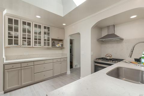 55 Park Ave, Mill Valley, CA 94941 photo 9