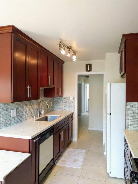 1700 Mini Dr, Vallejo, CA 94589 photo 5