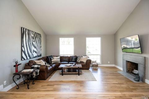 1124 Estates Dr, Napa, CA 94558 photo 3
