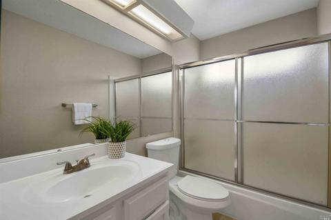 121 Breezewalk Dr, Vallejo, CA 94591 photo 23