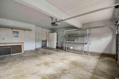 121 Breezewalk Dr, Vallejo, CA 94591 photo 28