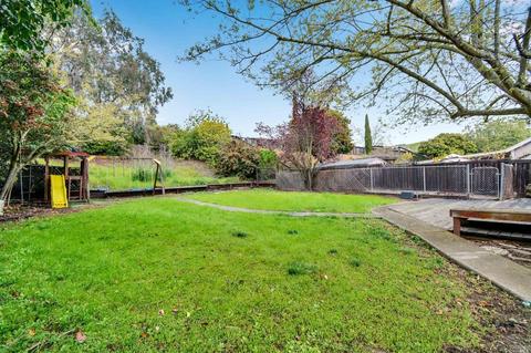 121 Breezewalk Dr, Vallejo, CA 94591 photo 30