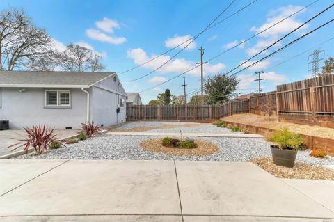 324 Cottonwood Dr, Vallejo, CA 94591 photo 24