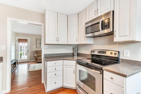 324 Cottonwood Dr, Vallejo, CA 94591 photo 11