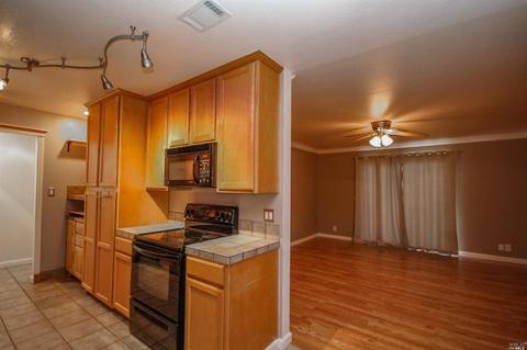 842 Studding Sail St, Vacaville, CA 95687 photo 8