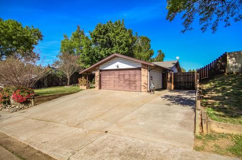 842 Studding Sail St, Vacaville, CA 95687 photo 3
