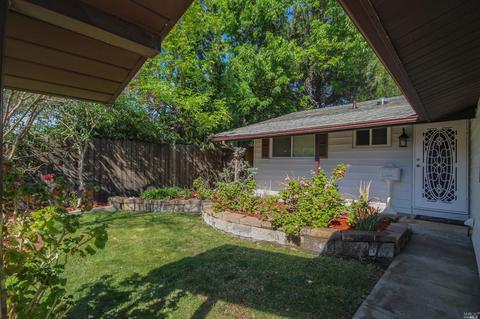 842 Studding Sail St, Vacaville, CA 95687 photo 4