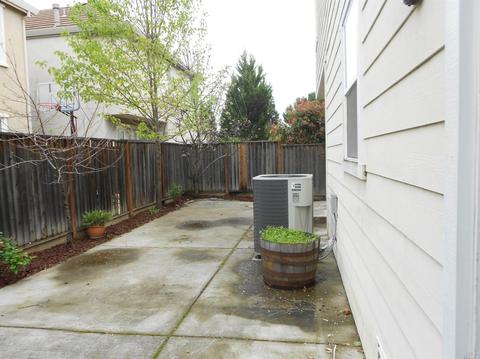 4656 Opal Ct, Fairfield, CA 94534 photo 3