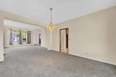 2013 Moss Valley Dr, Fairfield, CA 94534 photo 10