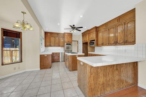 2013 Moss Valley Dr, Fairfield, CA 94534 photo 16