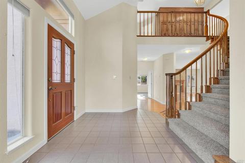 2013 Moss Valley Dr, Fairfield, CA 94534 photo 5