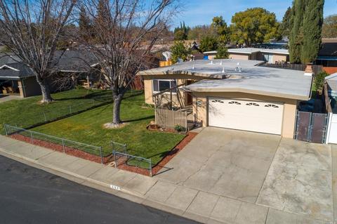 261 Springvalley Dr, Vacaville, CA 95687 photo 3