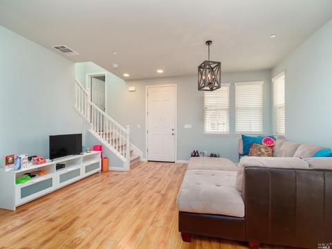 2735 Blakely Ln, Fairfield, CA 94533 photo 2