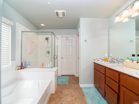 2735 Blakely Ln, Fairfield, CA 94533 photo 13
