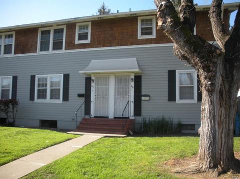 67 Werden St, Vallejo, CA 94590 photo 2