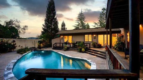10 Burning Tree Dr, Novato, CA 94949 photo 3