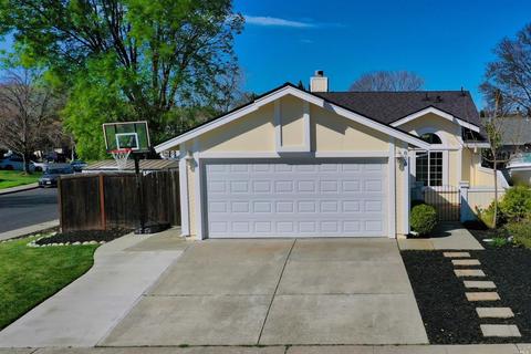 856 Sage Dr, Vacaville, CA 95687 photo 3