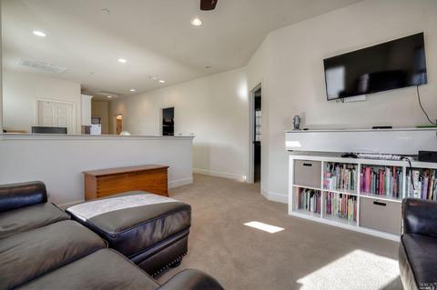 8599 Zinfandel Dr, Windsor, CA 95492 photo 20
