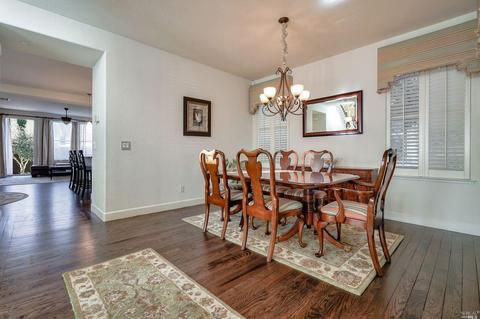 8599 Zinfandel Dr, Windsor, CA 95492 photo 9