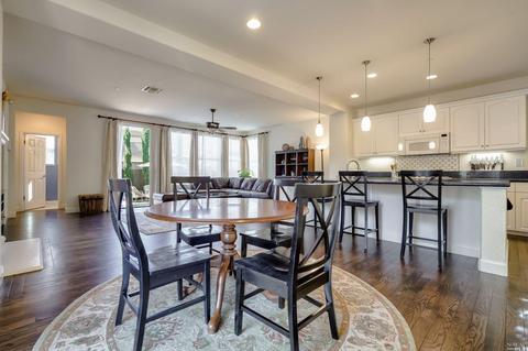 8599 Zinfandel Dr, Windsor, CA 95492 photo 12