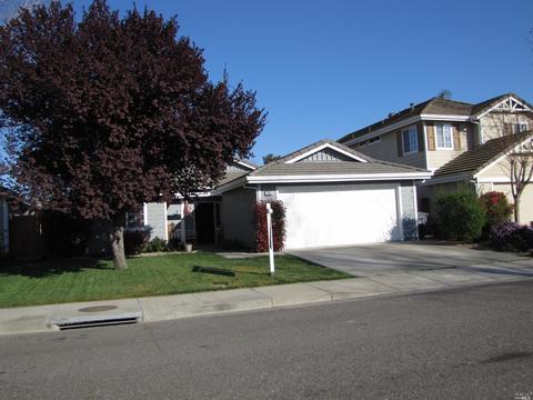 1065 Windmill Dr, Dixon, CA 95620 photo 2