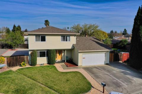1350 Macdonald Ct, Dixon, CA 95620 photo 2