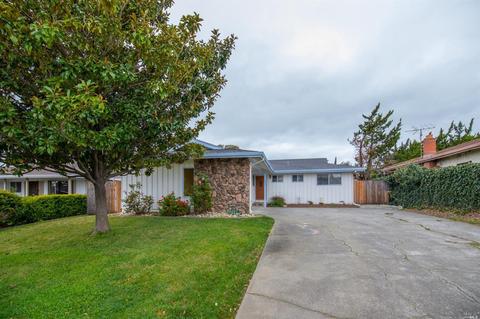 2057 Winston Dr, Fairfield, CA 94534 photo 1