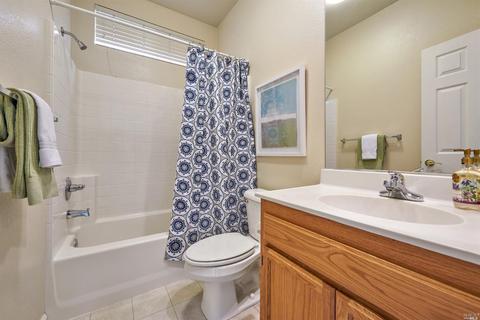 1367 Golf Course Dr, Windsor, CA 95492 photo 17
