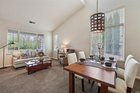 1367 Golf Course Dr, Windsor, CA 95492 photo 4