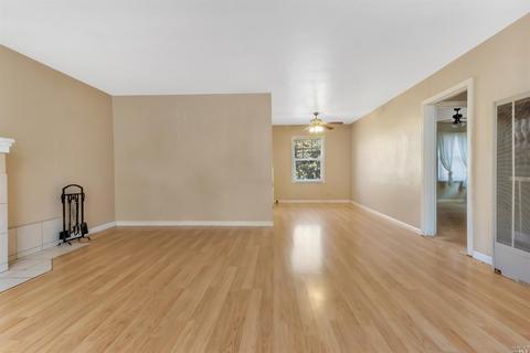 754 Laurel St, Vallejo, CA 94591 photo 5