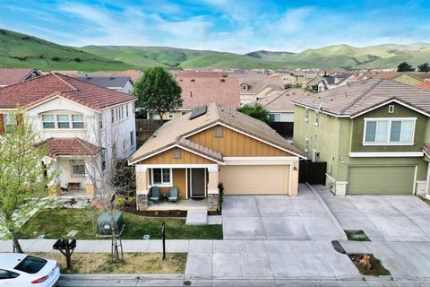 2109 Percheron Dr, Fairfield, CA 94534 photo 4