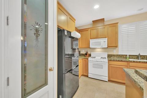 2109 Percheron Dr, Fairfield, CA 94534 photo 17